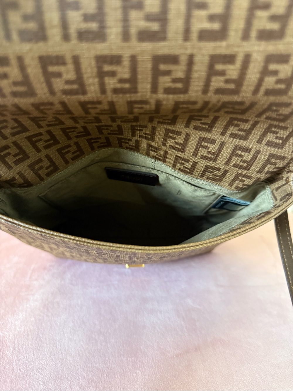 💯AUTH FENDI Brown Zucchino Spalmati Crossbody Bag with Gold-Tone FF Buckle - Picture 14 of 16